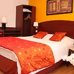 Des Arcades De - Grand Paris Sud Hotel 3*