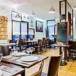 Des Arcades De - Grand Paris Sud 3*
