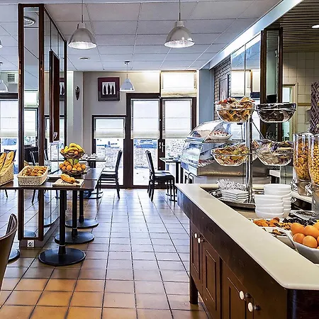 فندق Des Arcades De - Grand Paris Sud كياشاه