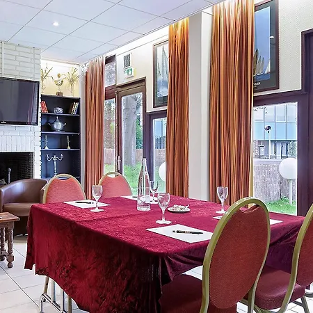 Des Arcades De - Grand Paris Sud فندق كياشاه