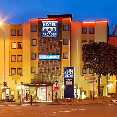 Des Arcades De - Grand Paris Sud Hotel 3*