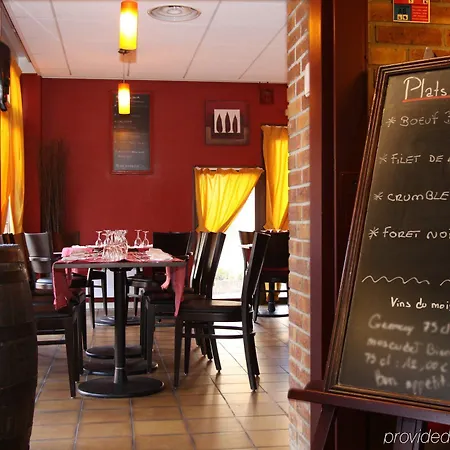 Des Arcades De - Grand Paris Sud 3* קשאן