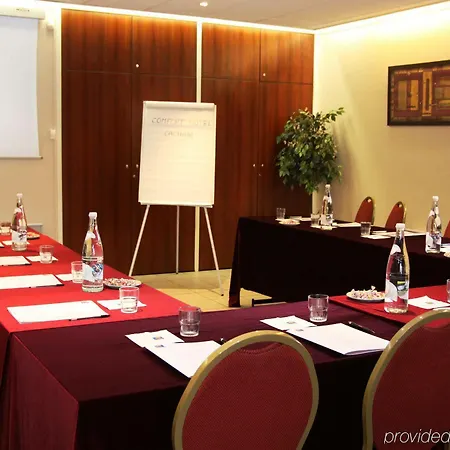 Des Arcades De - Grand Paris Sud كياشاه